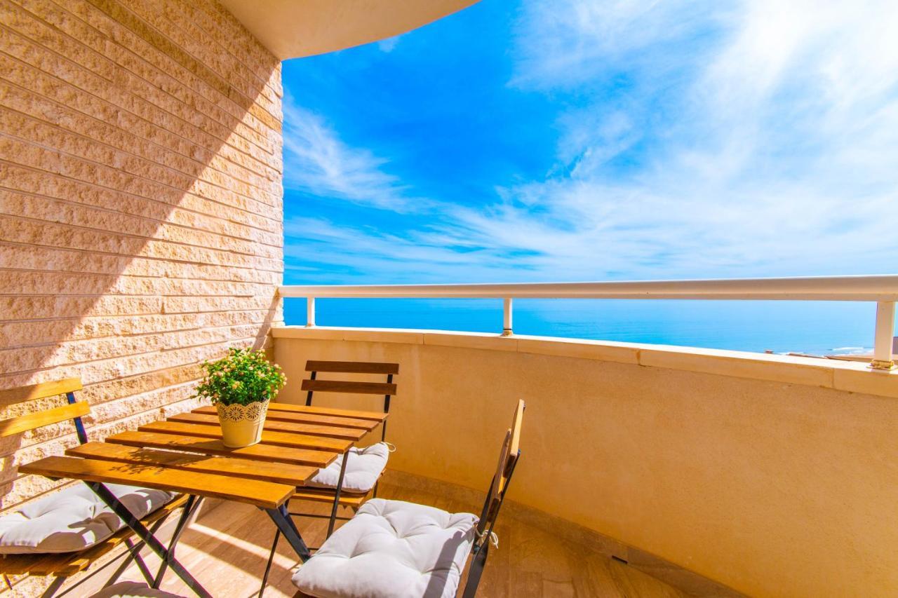 Lovely Apartment Beach Front & Pool Кампелло Экстерьер фото